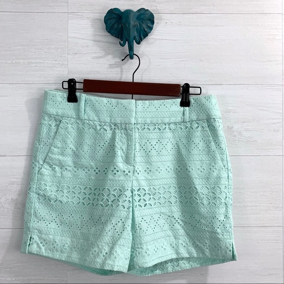 LOFT Pants - LOFT Mint Green Eyelet 6" Inseam Riviera Short
